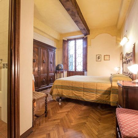 Bed and Breakfast Palazzina Cesira Монтальчино Экстерьер фото